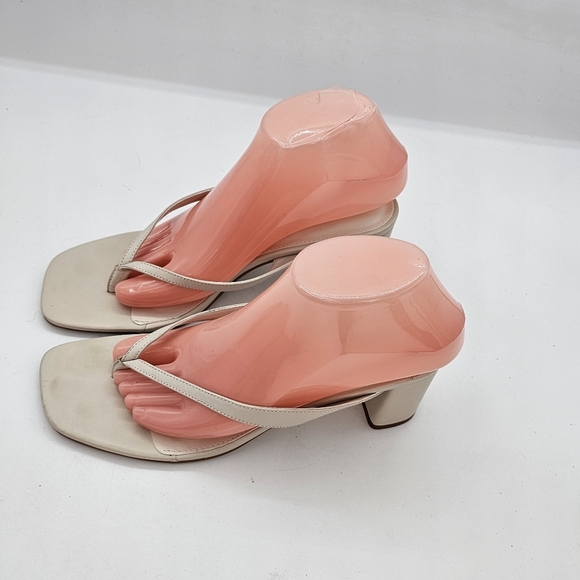 Steve Madden Dodie Sandals in Bone Leather Made In Brazil Size 8.5 - Picture 3 of 12